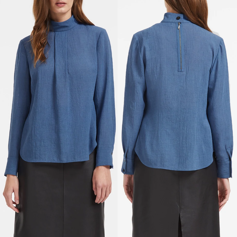 ファンネルネックブラウス